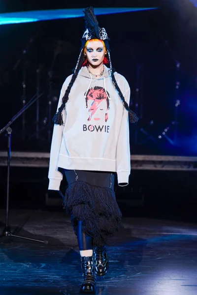 Look 23